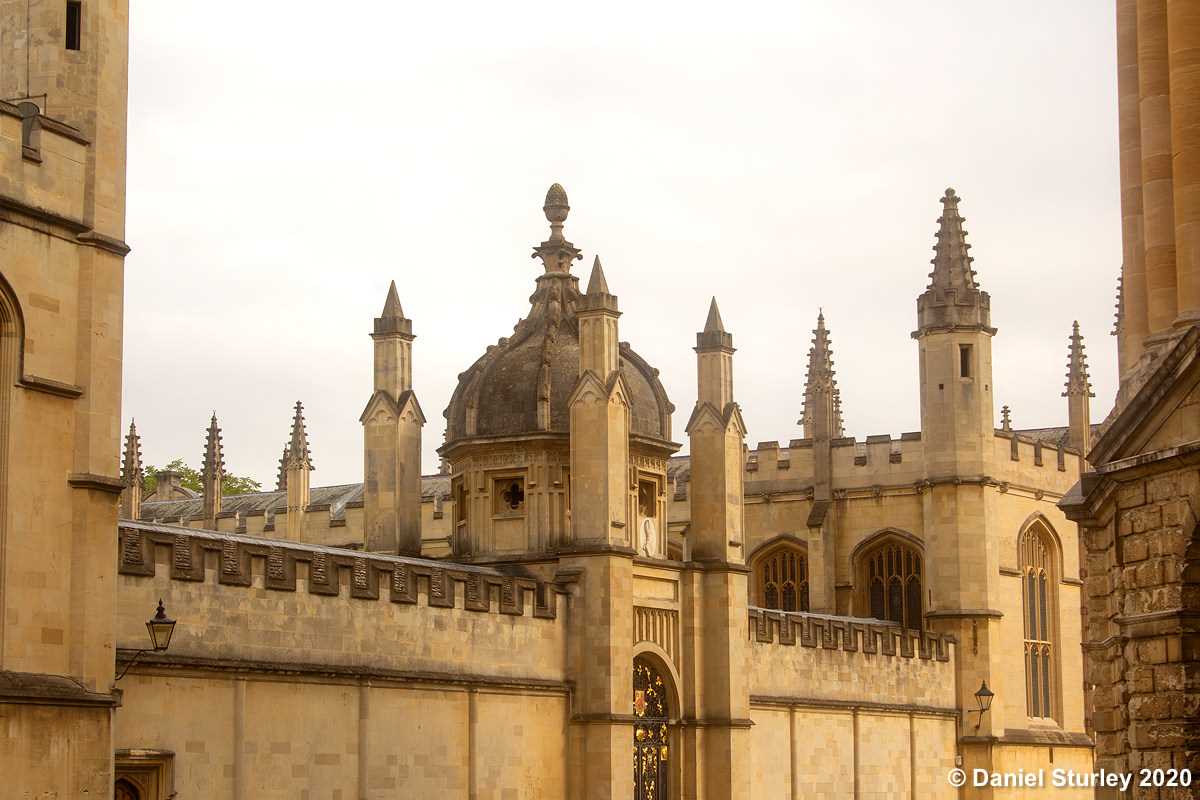 Oxford - A wonderful city with a great mix of modern architecture and historic builds